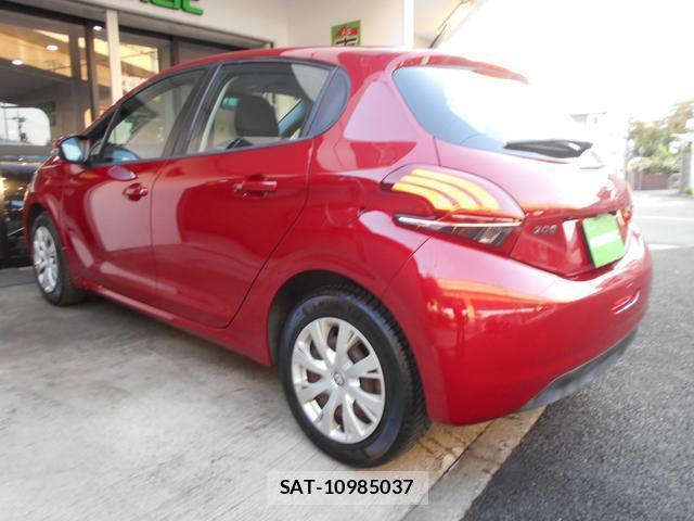 Peugeot 208 2016-10 7794678-7