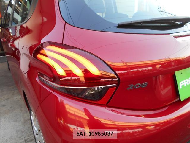 Peugeot 208 2016-10 7794678-9