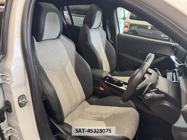 Peugeot 208 2021-02 7797885-16
