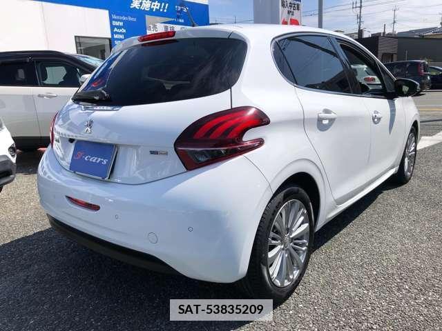 Peugeot 208 2017-05 7799695-1