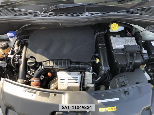 Peugeot 208 2017-07 7799704-19