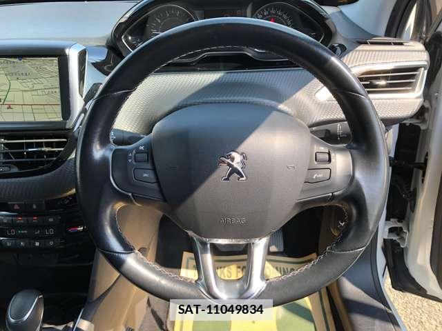 Peugeot 208 2017-07 7799704-3