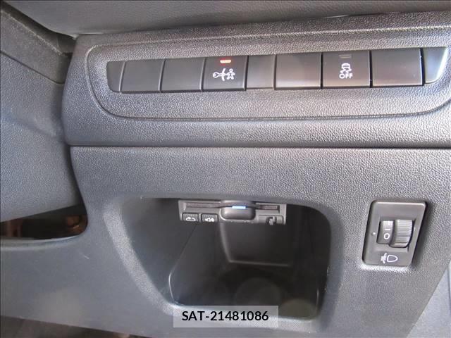 Peugeot 208 2013-02 7802648-6