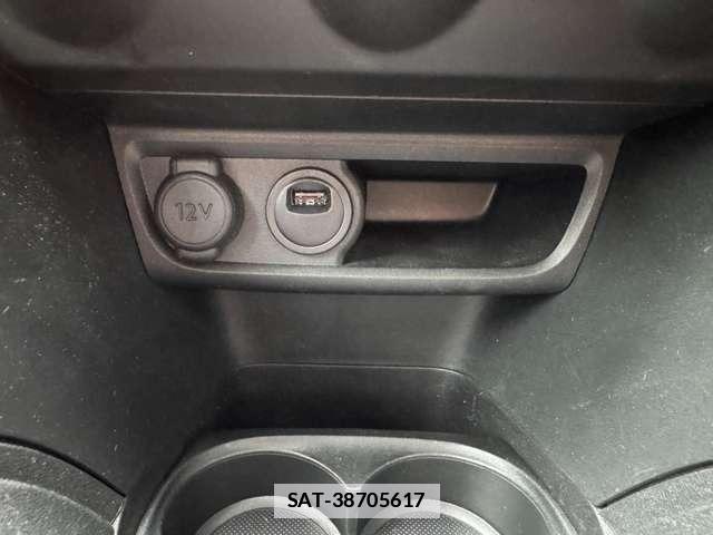 Peugeot 208 2017-07 7806396-14
