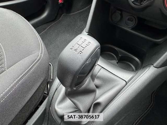 Peugeot 208 2017-07 7806396-16