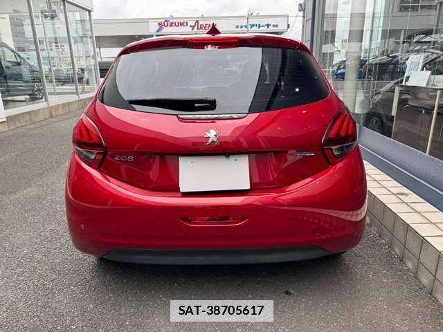 Peugeot 208 2017-07 7806396-19