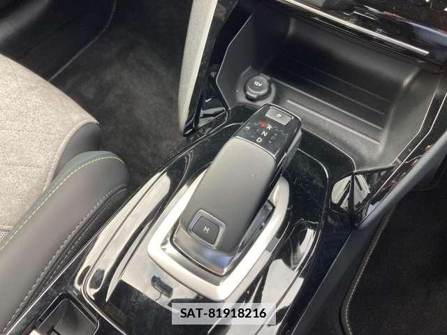 Peugeot 208 2021-07 7806397-18