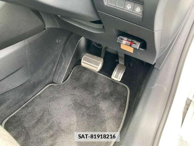 Peugeot 208 2021-07 7806397-6