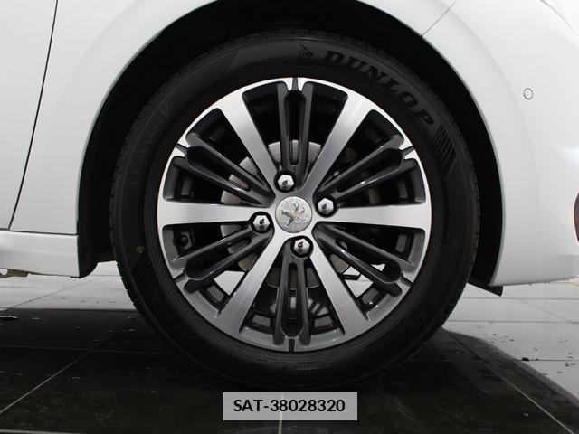 Peugeot 208 2018-09 7806765-19