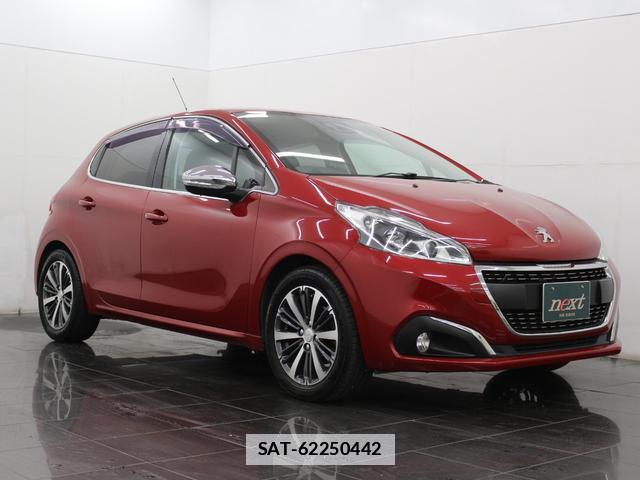Peugeot 208 2018-05 7806769-12