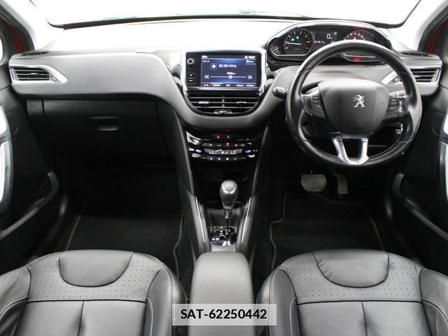 Peugeot 208 2018-05 7806769-4