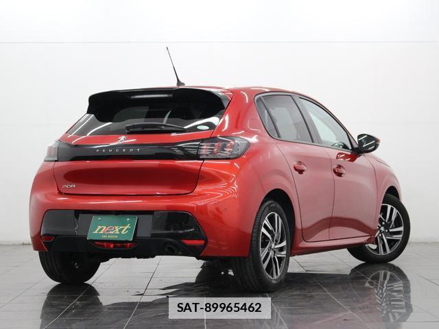 Peugeot 208 2021-03 7806775-1