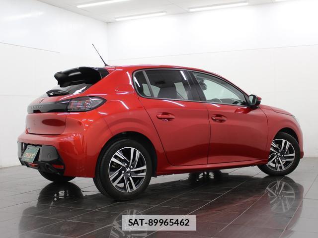 Peugeot 208 2021-03 7806775-14