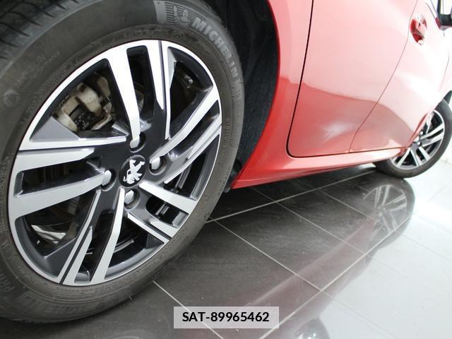 Peugeot 208 2021-03 7806775-18