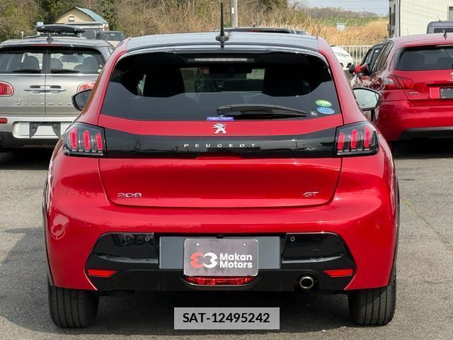 Peugeot 208 2021-05 7808792-10