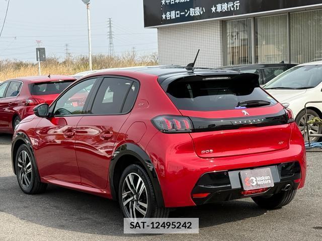 Peugeot 208 2021-05 7808792-9