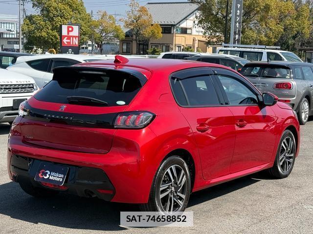 Peugeot 208 2021-01 7808793-11
