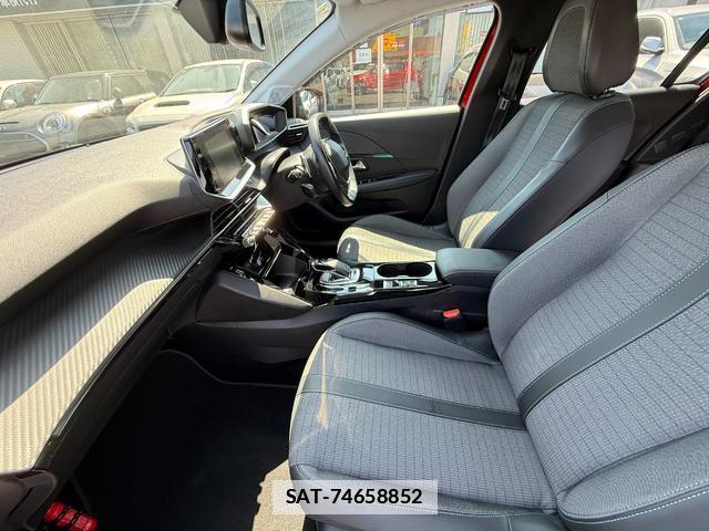 Peugeot 208 2021-01 7808793-16