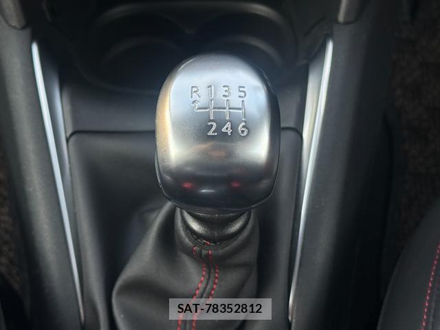 Peugeot 208 2013-10 7808814-4