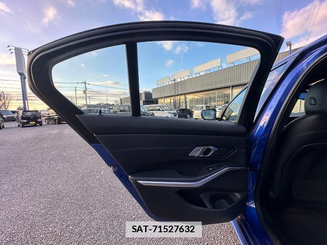 Bmw 3 SERIES 2019-02 7803605-9