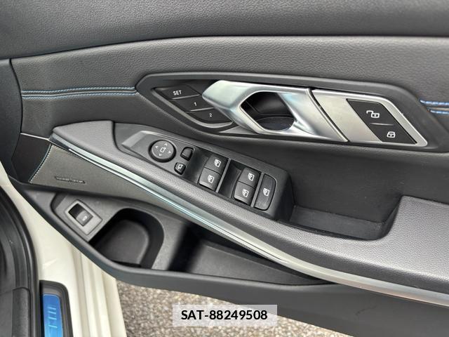 Bmw 3 SERIES 2021-08 7804163-9
