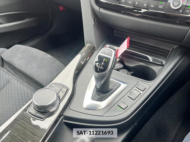 Bmw 3 SERIES 2018-03 7804169-15