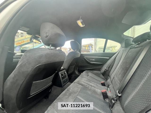 Bmw 3 SERIES 2018-03 7804169-3