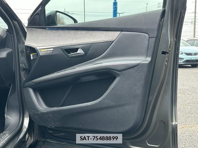 Peugeot 3008 2020-08 7803604-17