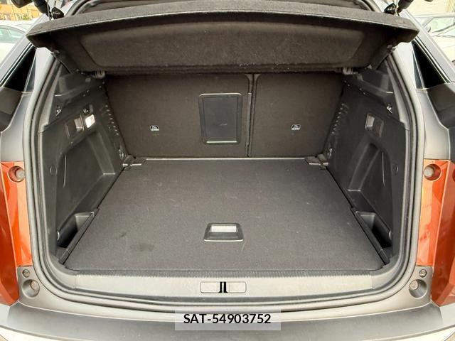 Peugeot 3008 2018-06 7808779-15