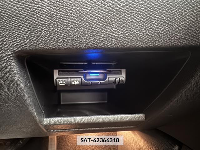 Peugeot 308 2018-06 7797883-13