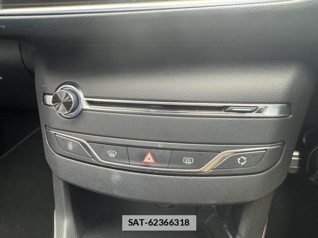 Peugeot 308 2018-06 7797883-15
