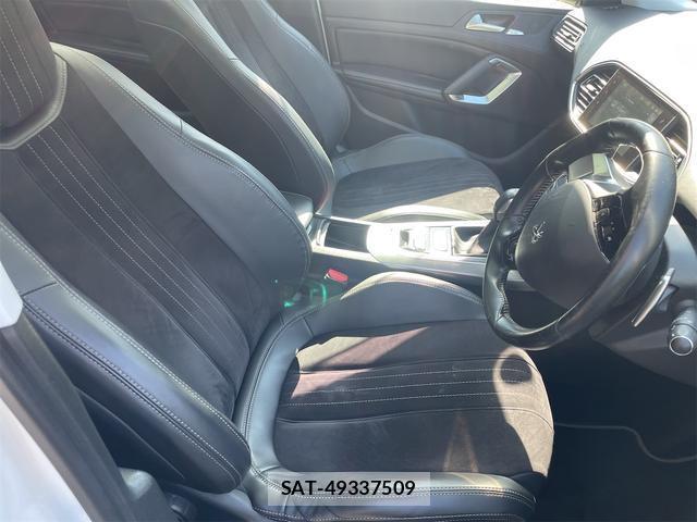 Peugeot 308 2015-08 7800659-12