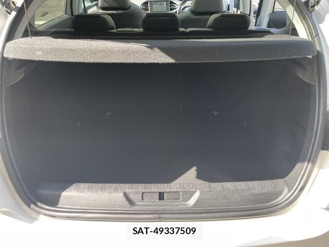 Peugeot 308 2015-08 7800659-17