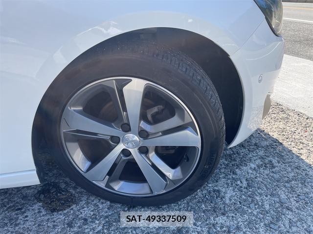 Peugeot 308 2015-08 7800659-18