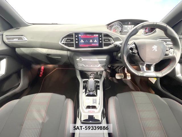 Peugeot 308 2019-06 7804951-1