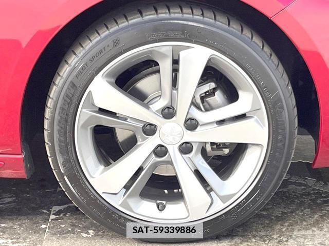 Peugeot 308 2019-06 7804951-19