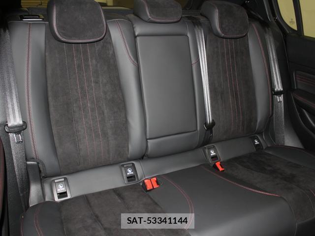 Peugeot 308 2015-11 7806753-12