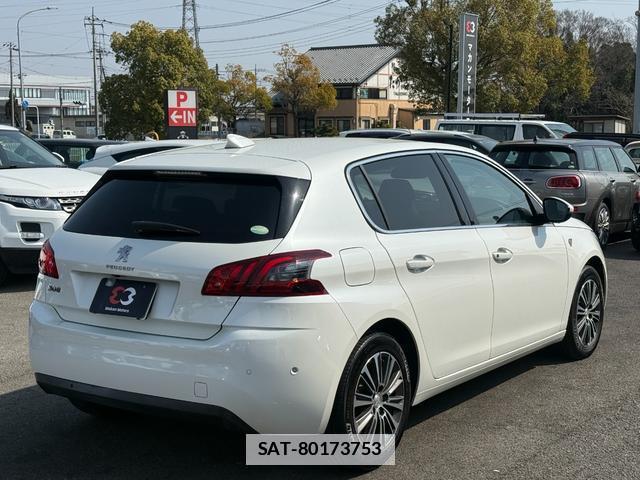 Peugeot 308 2021-02 7808789-11