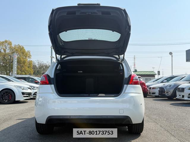 Peugeot 308 2021-02 7808789-14