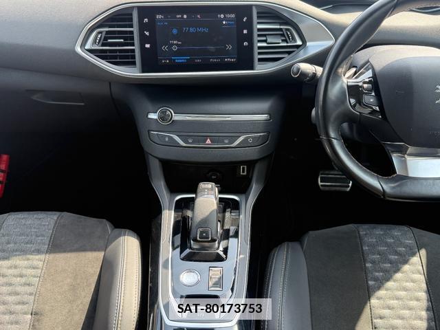 Peugeot 308 2021-02 7808789-19