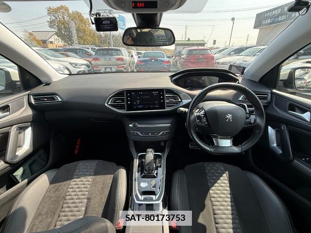 Peugeot 308 2021-02 7808789-3