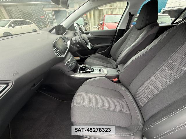 Peugeot 308 2019-05 7808815-16