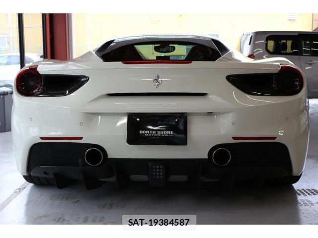 Ferrari 488 GTB 2018-08 7799740-1