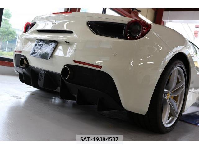Ferrari 488 GTB 2018-08 7799740-8