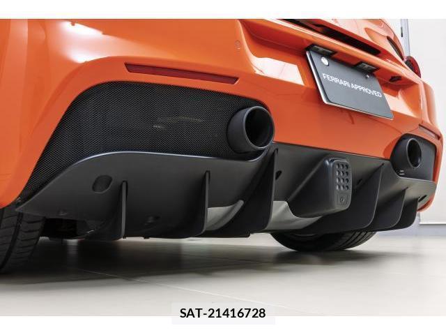 Ferrari 488 GTB 2017-10 7801780-12