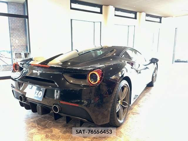 Ferrari 488 GTB 2018-02 7806688-6