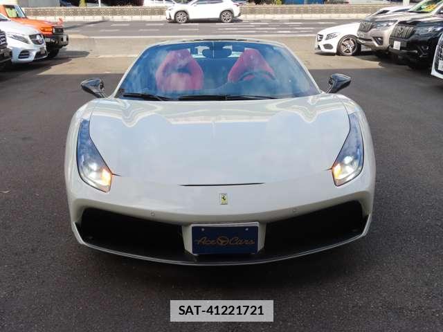 Ferrari 488 Spider 2016-06 7794651-10