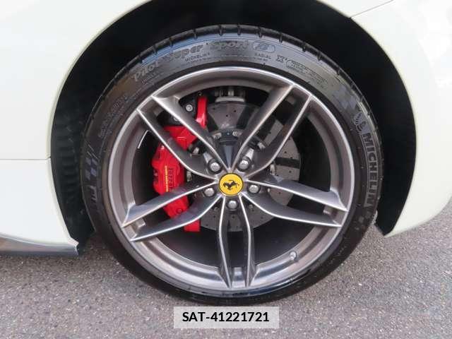 Ferrari 488 Spider 2016-06 7794651-15