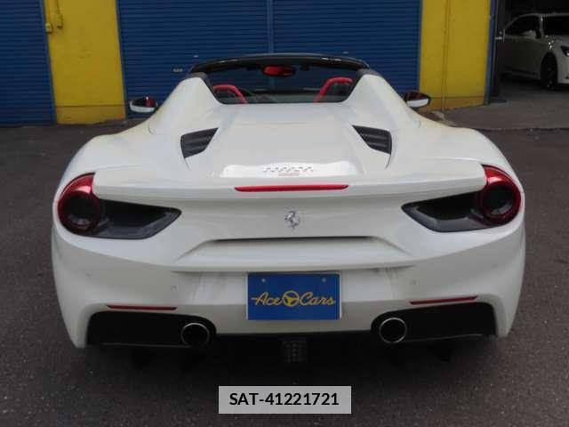 Ferrari 488 Spider 2016-06 7794651-6