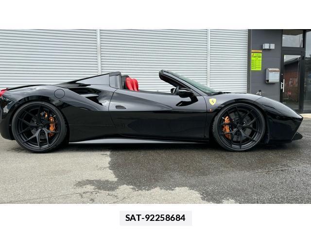 Ferrari 488 Spider 2016-06 7794838-2